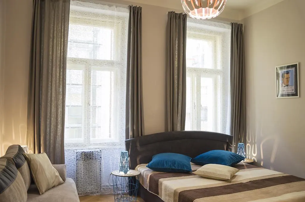 Modern Apartment Zlatnicka 8 Prague