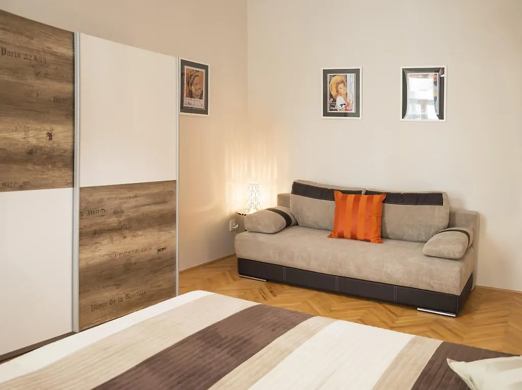 Modern Apartment Zlatnicka 8 Prague Czech Republic